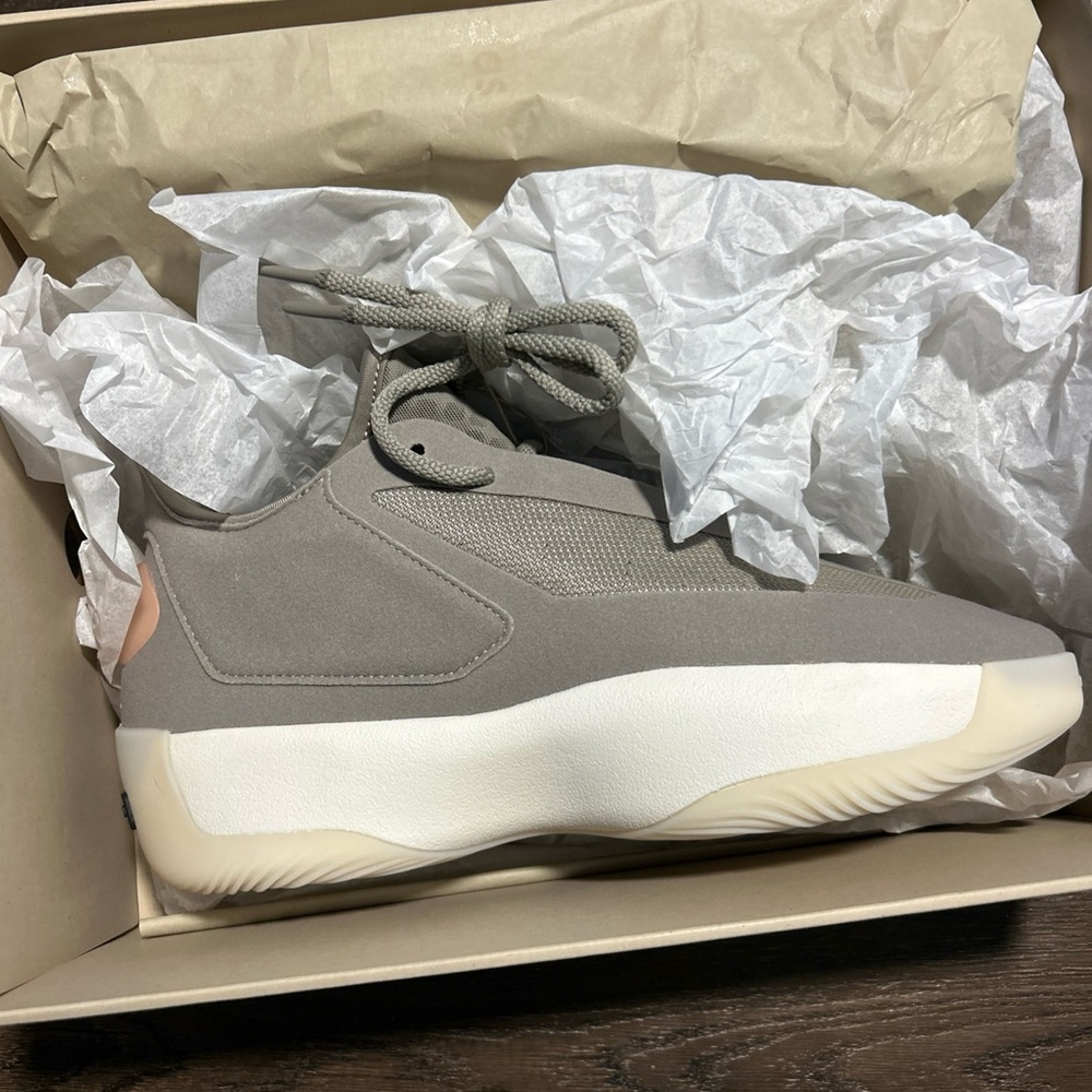 Fear of God x adidas basketball size 8